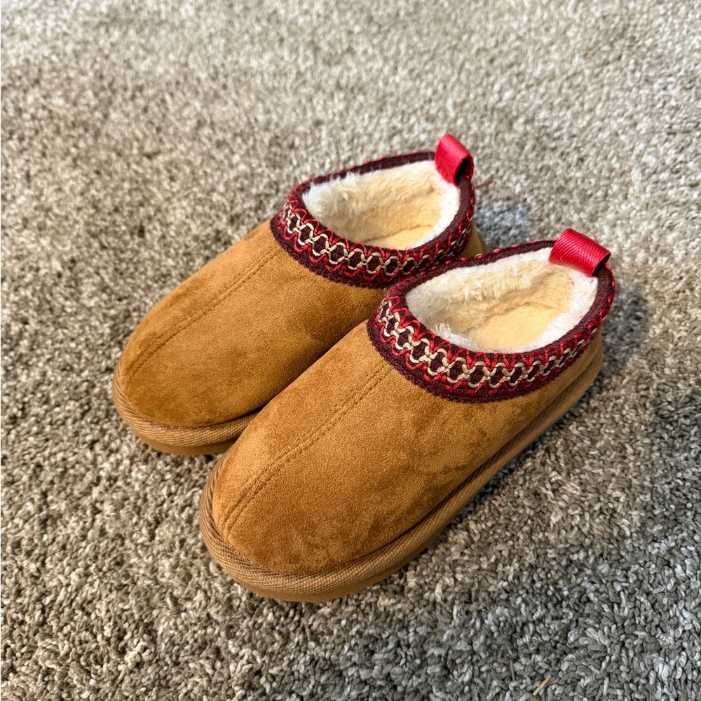 Cozy Suede-Look Slip-On Slippers with Red Trim